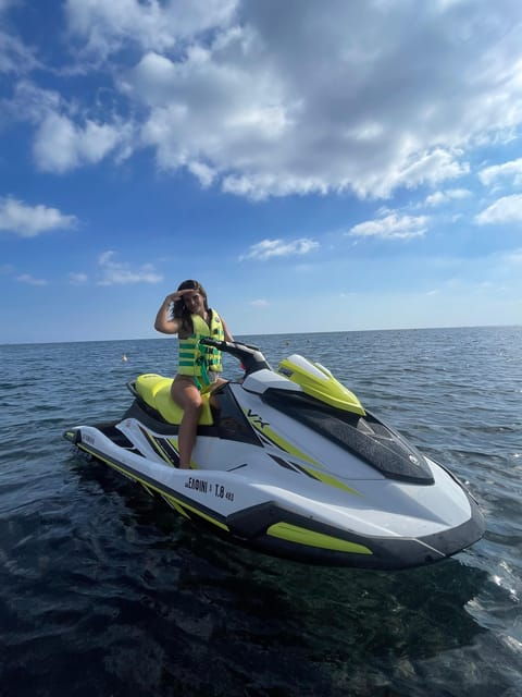 santorini-jet-ski-rental-perissaperivolosst-george-2