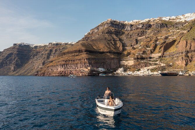 santorini-license-free-boat-rental-be-a-captain-for-a-day