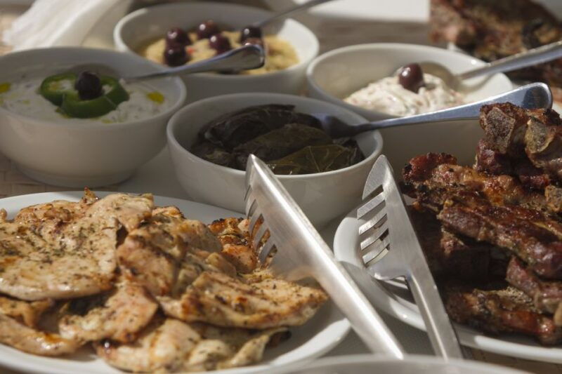 santorini-luxurious-catamaran-cruise-with-meal-open-bar