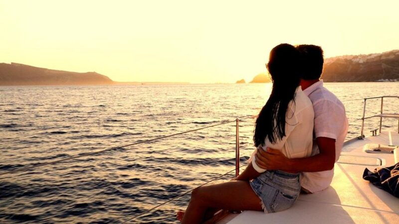 santorini-luxury-caldera-cruise-with-full-greek-meal