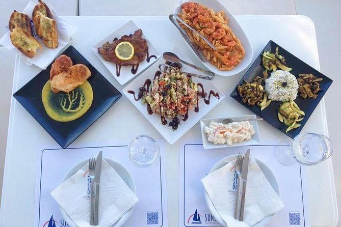 santorini-luxury-catamaran-day-cruise-with-bbqdrinkstransfer