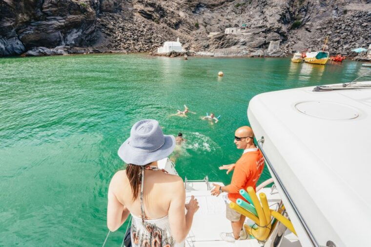 santorini-luxury-catamaran-day-trip-with-meal-and-open-bar
