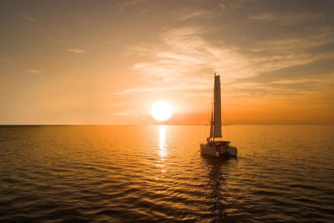 santorini-luxury-catamaran-sunset-cruise-with-bbq-drink-and-transfer