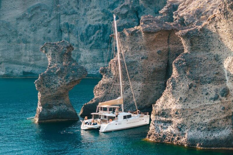 santorini-luxury-sunset-cruise-with-dinner-bbq-and-drinks
