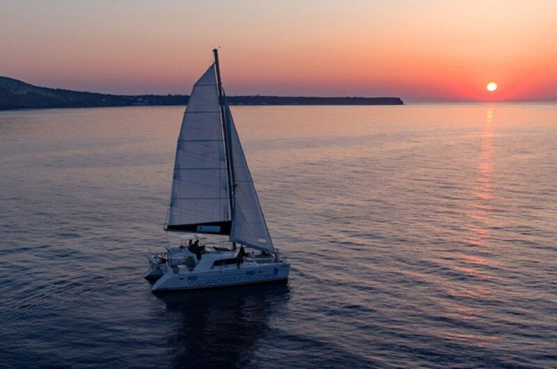 santorini-luxury-sunset-cruise-with-dinner-open-bar