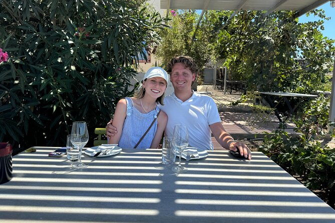 santorini-mini-wine-tasting-tour-at-2-wineries