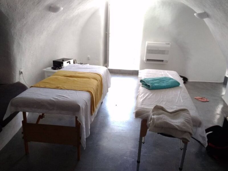 Santorini: Mobile Couples Massage at Your Private Villa - Authentic Experiences and What Travelers Say  