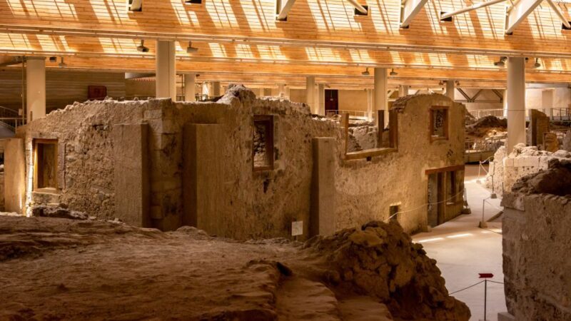 Santorini: Mythical Day Trip to Akrotiri with Volcano Cruise - Journey to the Myths: The Lost Atlantis Museum