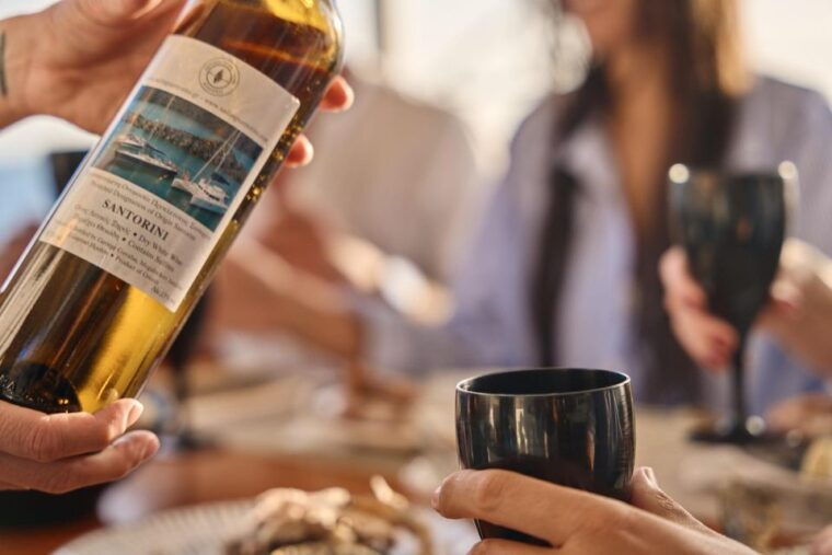 santorini-oia-all-inclusive-classic-day-catamaran-cruise