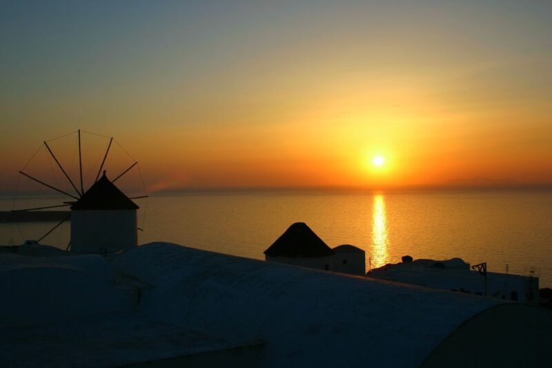 Santorini: Oia Cultural Highlights Sunset Walking Tour - Practical Details: What You Need to Know