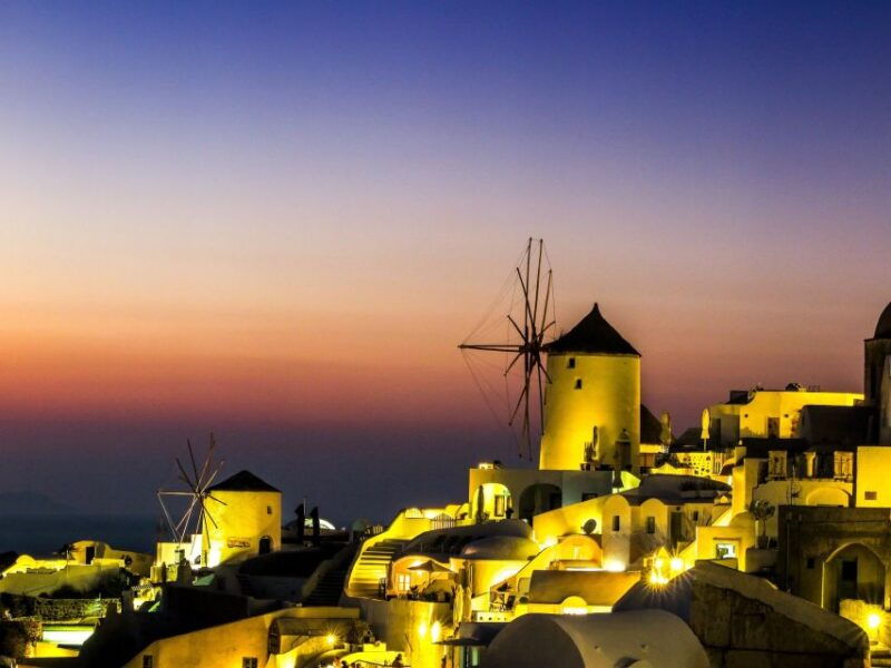 santorini-oia-cultural-highlights-sunset-walking-tour