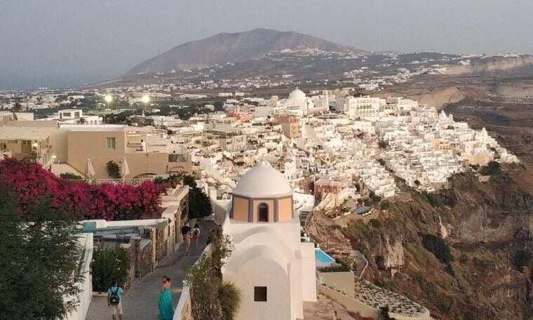 santorini-panoramic-firostefani-oia-blue-dome-private-tour