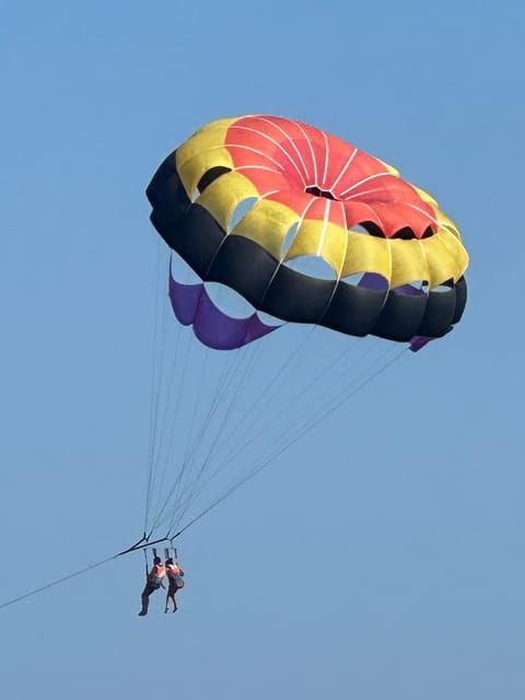 santorini-parasailing-experienceperissaperivolosst-george
