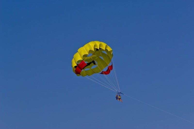 santorini-parasailing-flight-experience-at-black-beach-2
