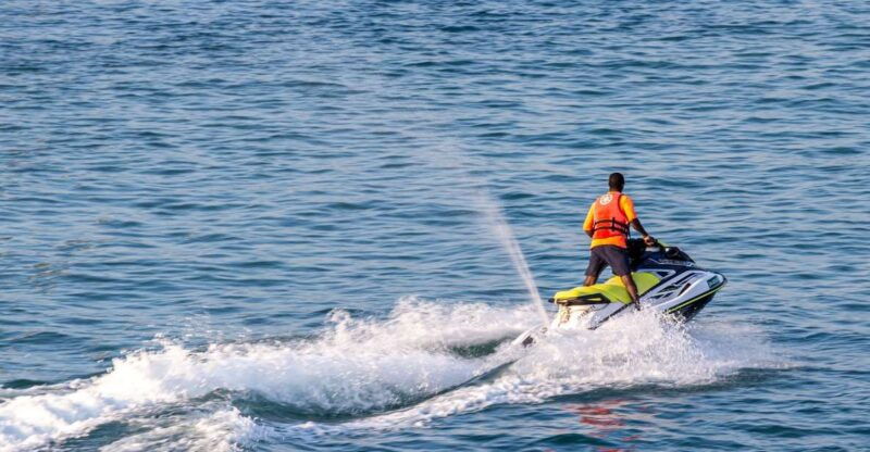 santorini-perivolos-beach-jet-ski-rental-2