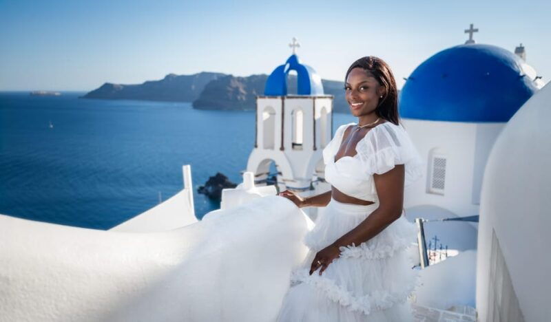 santorini-photographer-special-summer-offer-skip-the-line
