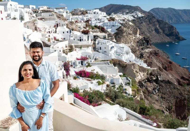 santorini-photography-tour-in-oia-village-for-15-hour