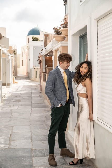 santorini-photography-tour-in-oia-village-for-15-hour