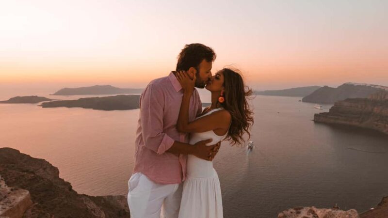 Santorini Photoshoot: Imerovigli or Fira - FAQs
