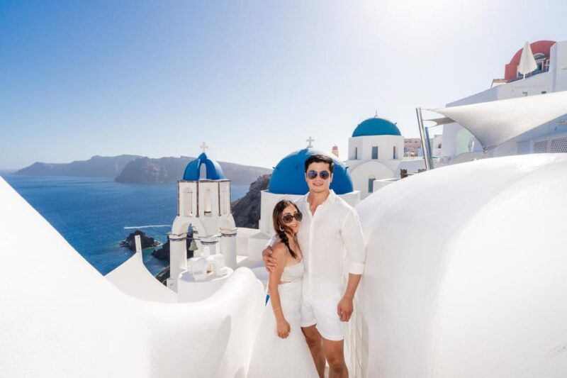 Santorini Photoshoot with Blue Domes & Caldera View - FAQs