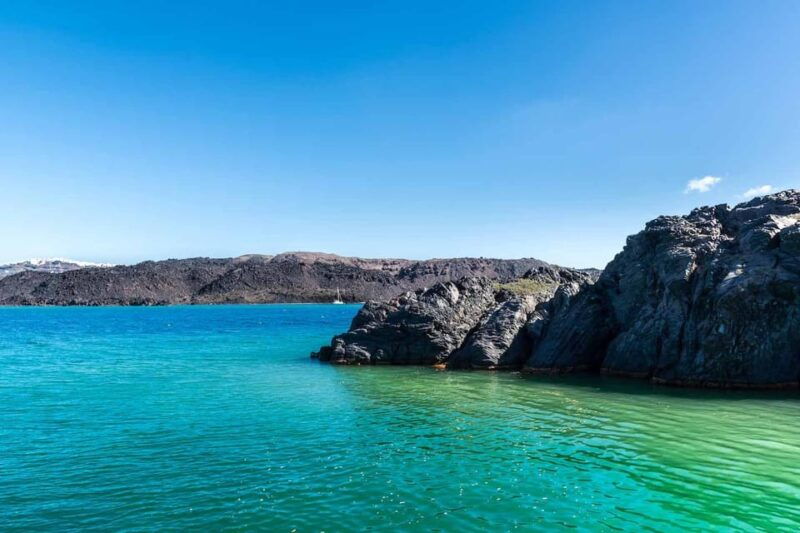santorini-port-3-hour-cruise-to-volcano-and-hot-springs