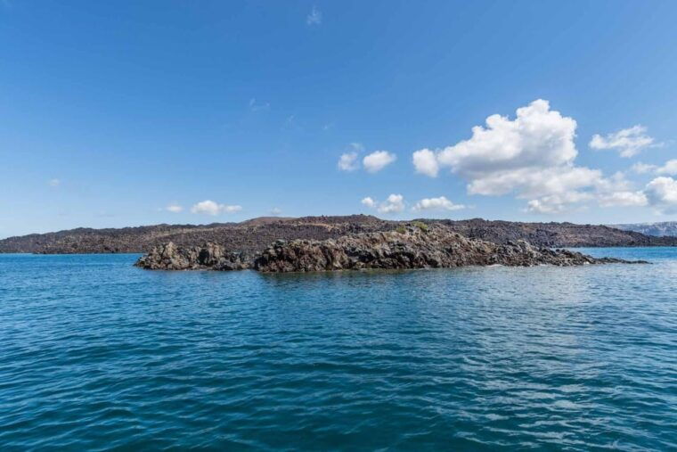 santorini-port-3-hour-cruise-to-volcano-and-hot-springs