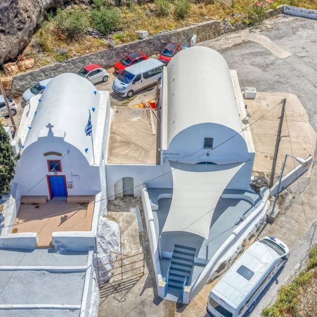 santorini-port-vip-lounge-for-ferry-departures