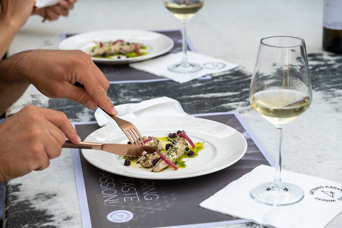 santorini-private-10-wine-tastings-with-dinner-oia-sunset