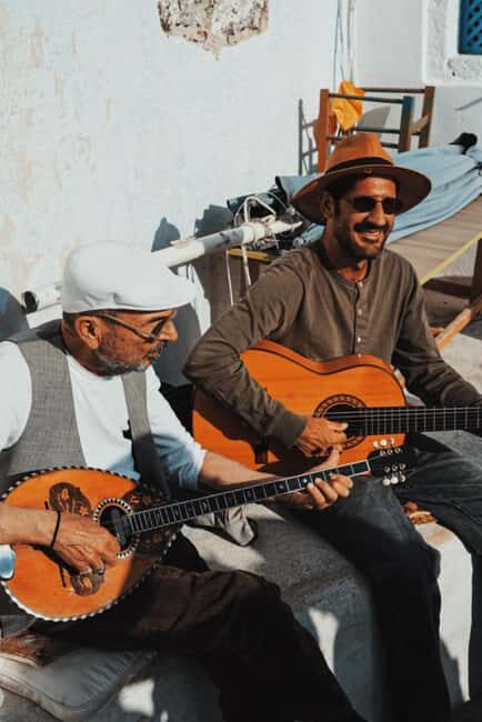 Santorini: Private 3-Hour Highlights Guided Tour with Pickup - Detailed Breakdown of the Tour Experience