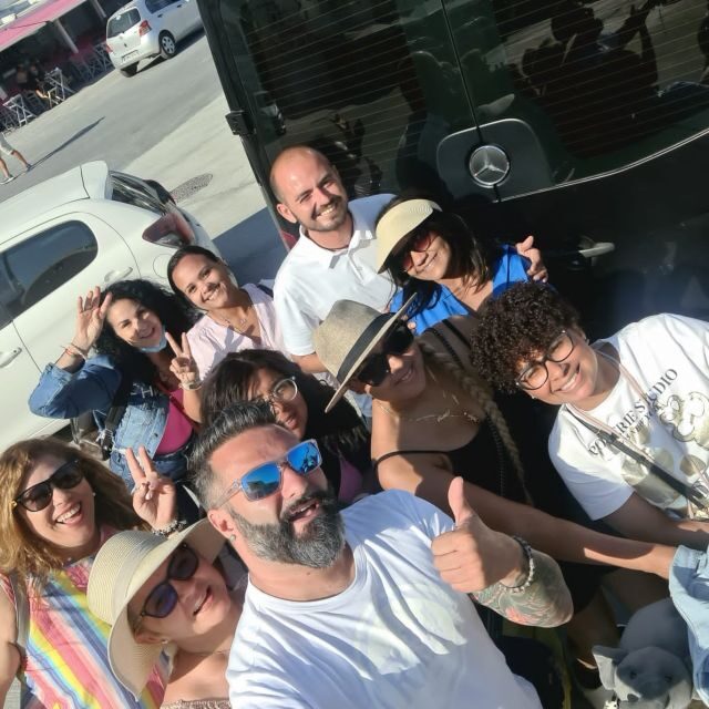 Santorini Private 6 Hour Tour - Key Points