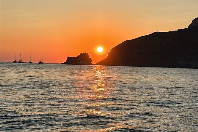Santorini Private Cruise Sightseeing Tour with BBQ and Drinks - The Guides and Their Local Knowledge