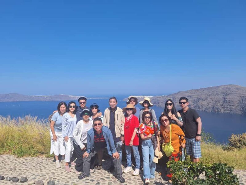 Santorini: Private Family Tour with Bilingual/Spanish Guide - FAQs