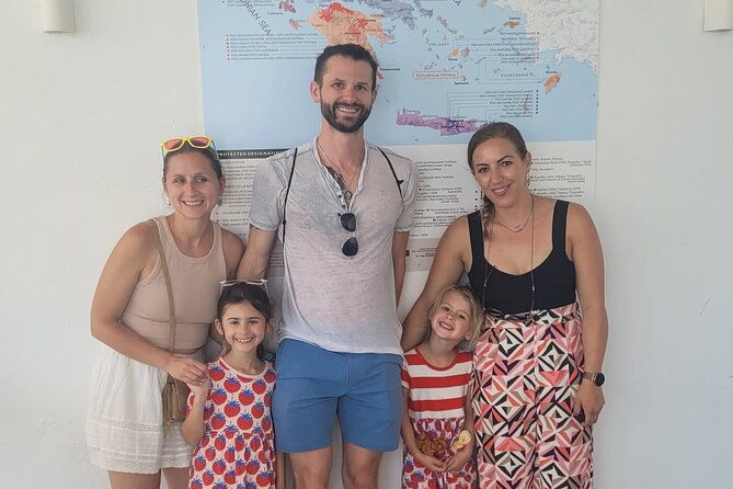 santorini-private-golden-wine-tasting-tour