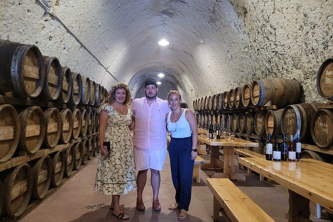 santorini-private-golden-wine-tasting-tour
