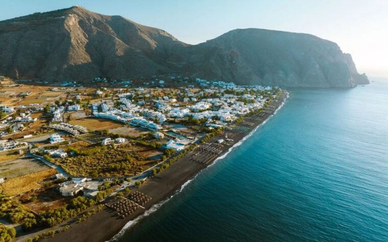 santorini-private-guided-sightseeing-day-tour