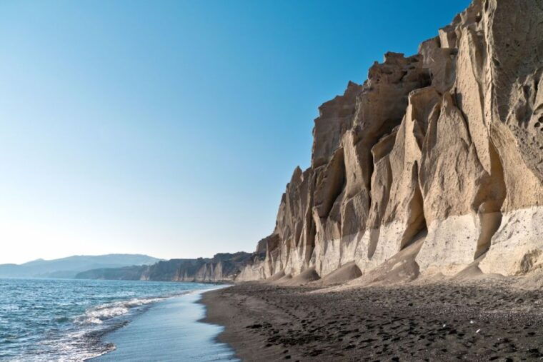santorini-private-guided-sightseeing-day-tour