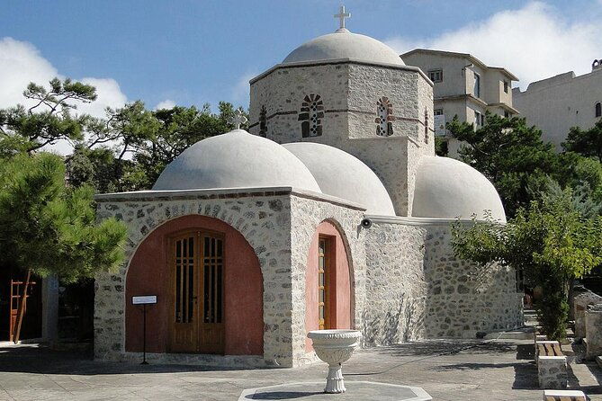 santorini-private-half-day-tour-with-pickup