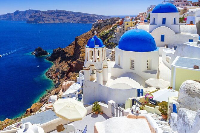 santorini-private-highlights-tour-wine-tasting-with-local-guide