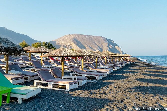 santorini-private-highlights-tour-wine-tasting-with-local-guide