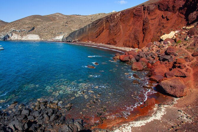 santorini-private-highlights-tour-wine-tasting-with-local-guide