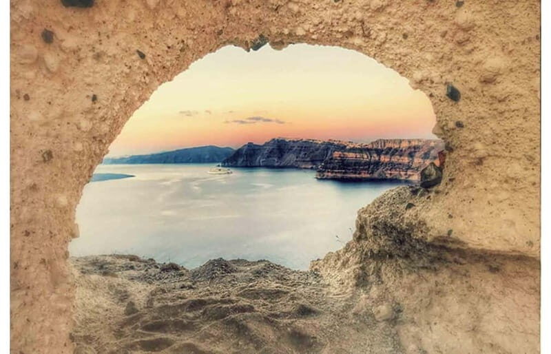 Santorini Private Personalized Tour with Local Guide - FAQ