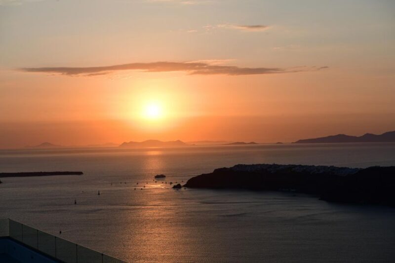 Santorini: Private Romantic Sunset Dinner with Caldera View - Key Points