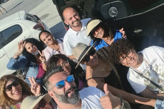 santorini-private-roundtrip-transfer-from-to-airportport-hotel