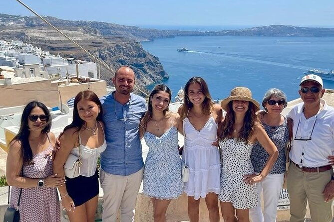 santorini-private-roundtrip-transfer-from-to-airportport-hotel