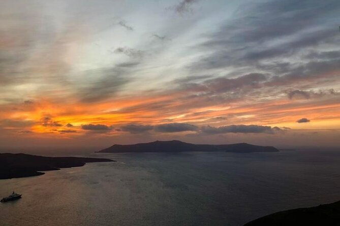 santorini-private-roundtrip-transfer-from-to-airportport-hotel