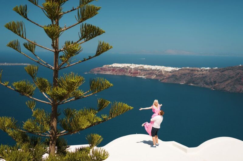 Santorini: Private Shore Excursion to Oia & Black Beach - FAQ