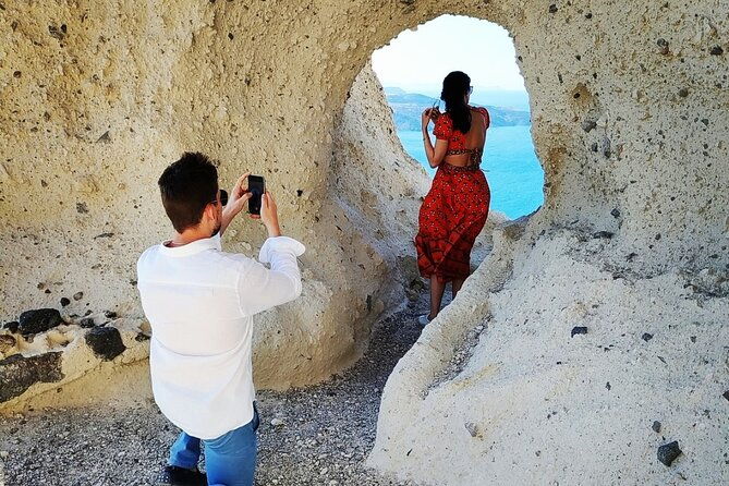 santorini-private-sightseeing-tour-with-local-guide-2