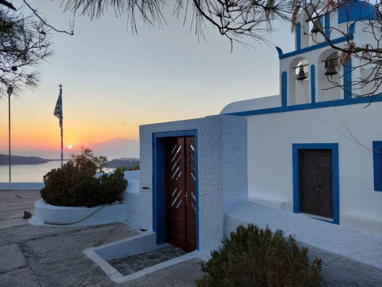 santorini-private-sunset-tour-with-picnic-transfer