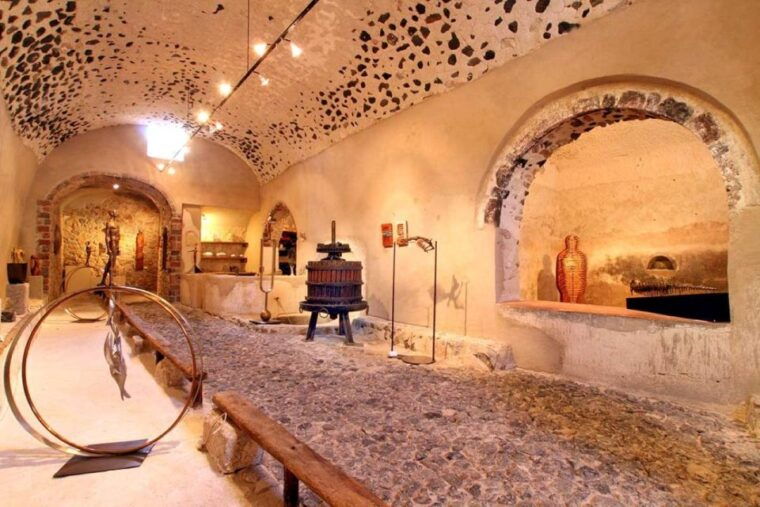 santorini-private-tour-colors-of-santorini-2