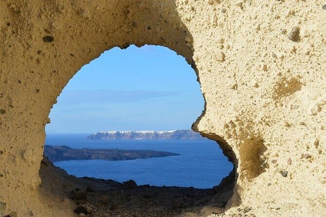 Santorini Private Tour Flexible Hours - The Guide Experience: Knowledge Meets Friendliness